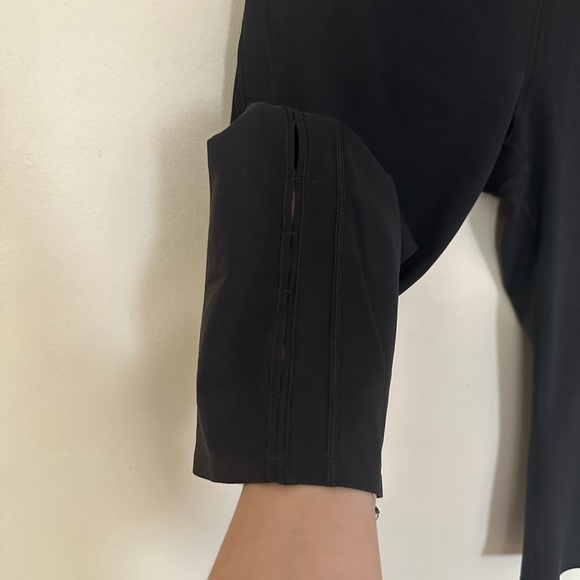 Athleta Horizon Scallop Black Yoga Fitness Capri Pant! - Picture 7 of 10